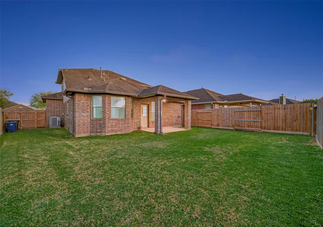 Homes for sale in League City, TX | 4492 Gran Canary Dr, League City, TX 77573 | MLS# 25235880