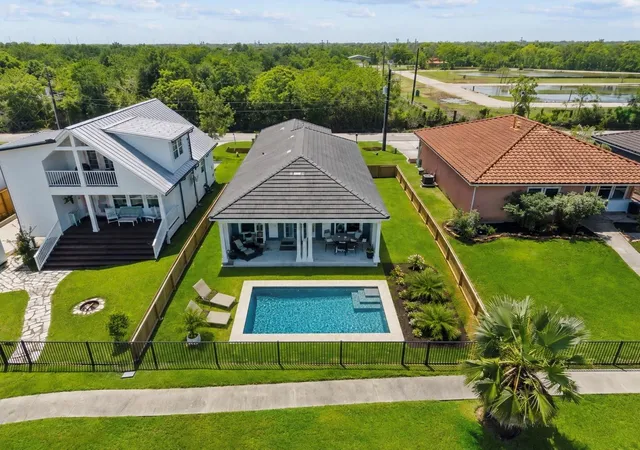 41st image of 639 29th St, Dickinson, TX 77539 | MLS# 41160462