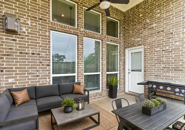 Photo 3 of Single family home for sale at 308 Bentside Pl, Clute, TX 77531 | MLS# 58748721 | Listing updated on 2026-08-08