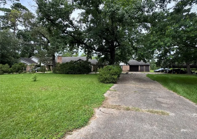 Photo 2 of Sale Pending at 33635 W Decker Dr, Magnolia, TX 77355 | MLS# 47008572 | Listing updated on 2026-09-22