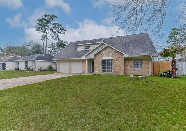 Photo 3 of Single family home for sale at 9614 Ballin David Dr, Spring, TX 77379 | MLS# 25852403 | Listing updated on 2026-08-12