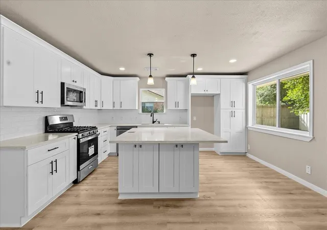 Photo 3 of Single family home for sale at 5142 Mockingbird Ln, Katy, TX 77493 | MLS# 21831334 | Listing updated on 2026-09-19