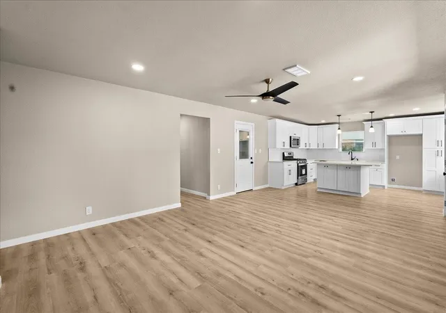 Photo 4 of Single family home for sale at 5142 Mockingbird Ln, Katy, TX 77493 | MLS# 21831334 | Listing updated on 2026-09-19