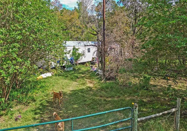 2nd image of 46 Utley Rd, Huntsville, TX 77320 | MLS# 85027892