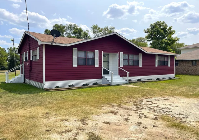 Photo 15 of Single family home for sale at 901 Washington St, Teague, TX 75860 | MLS# 1047912 | Listing updated on 2026-08-29