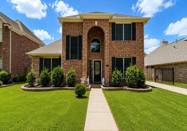 Single family home for sale at 5727 Malcomboro Dr, Houston, TX 77041 | MLS# 71125471
