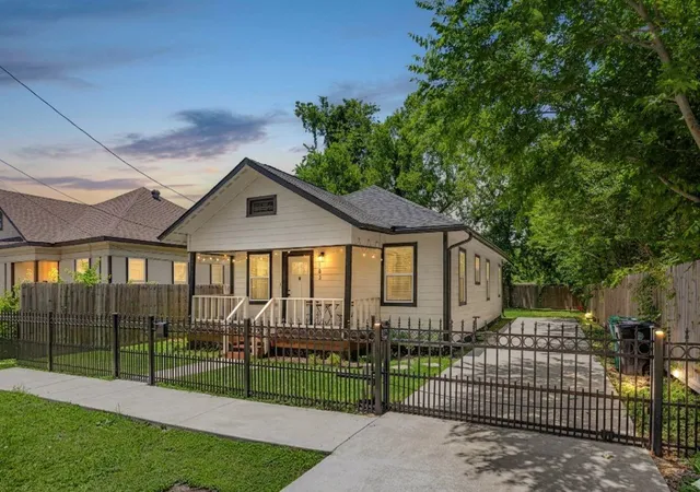 1st image of 4103 New Orleans St, Houston, TX 77020 | MLS# 8969550