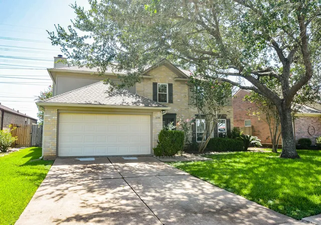 Photo 1 of Sale Pending at 3235 E Rangecrest Pl, Sugar Land, TX 77479 | MLS# 90998946 | Listing updated on 2026-10-02