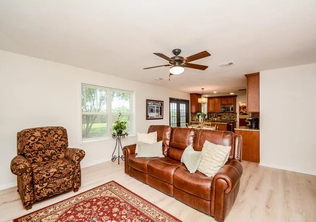 Photo 3 of Sale Pending at 3235 E Rangecrest Pl, Sugar Land, TX 77479 | MLS# 90998946 | Listing updated on 2026-10-02