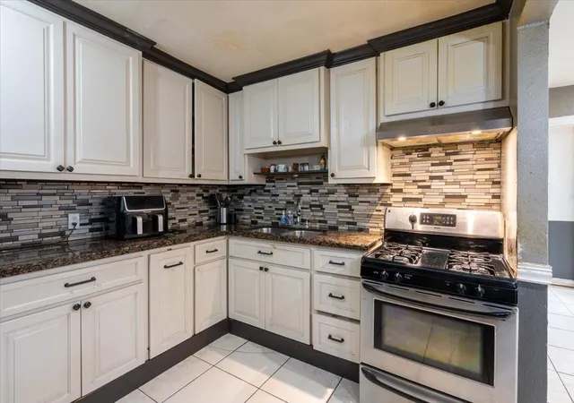 Photo 3 of Single family home for sale at 6817 Kassarine Pass, Houston, TX 77033 | MLS# 55464131 | Listing updated on 2026-06-02