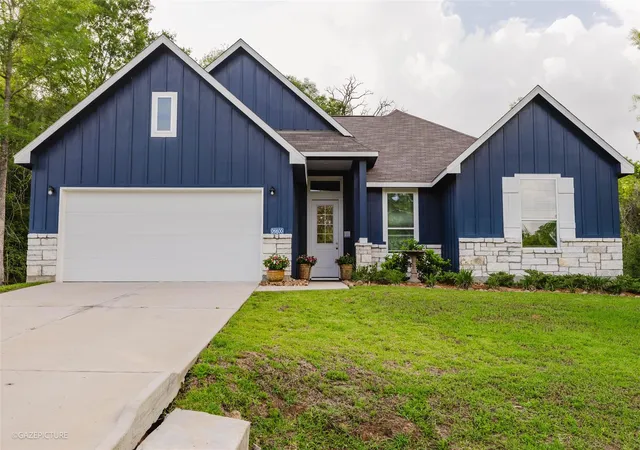 Homes for sale in Hempstead, TX | 26600 Doe Ln, Hempstead, TX 77445 | MLS# 76442301