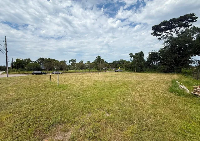 Photo 2 of Land for sale at 7720 Hoffman St, Houston, TX 77016 | MLS# 94317165 | Listing updated on 2026-08-02