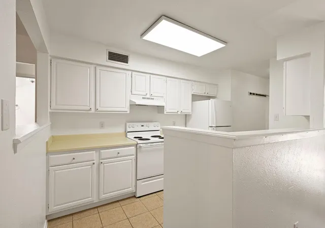 image of 2800 Longmire Dr #9, College Station, TX 77845 | MLS# 66179156