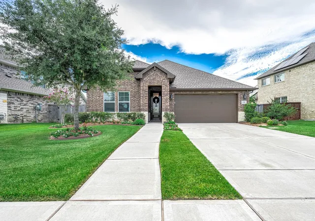 1st image of 2710 Summer Indigo Trl, Houston, TX 77089 | MLS# 78280429