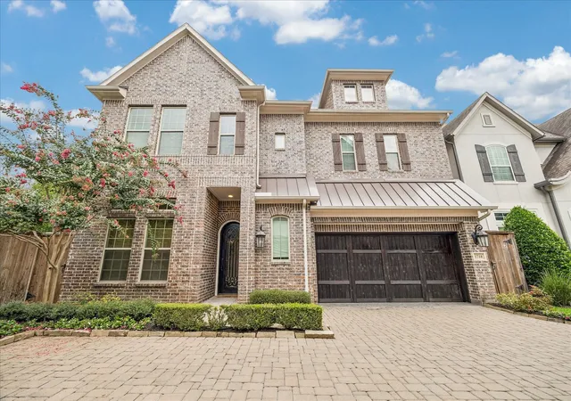 Photo 1 of Single family home for sale at 1710 Cornelius Tr Loop, Houston, TX 77055 | MLS# 90848866 | Listing updated on 2026-09-19
