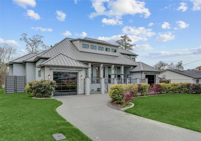 Photo 2 of Single family home for sale at 14223 Indian Wells Dr, Houston, TX 77069 | MLS# 75796849 | Listing updated on 2026-09-16