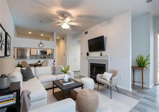 Photo 2 of Condo for sale at 8055 Cambridge St #101, Houston, TX 77054 | MLS# 43074232 | Listing updated on 2026-09-15