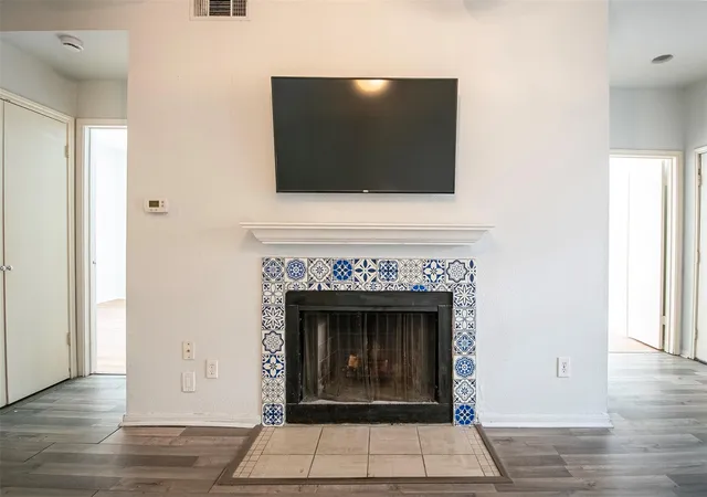 Photo 3 of Condo for sale at 8055 Cambridge St #101, Houston, TX 77054 | MLS# 43074232 | Listing updated on 2026-09-15