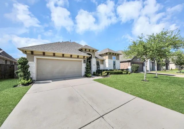 Photo 3 of Single family home for sale at 21226 Baileywood Dr, Richmond, TX 77407 | MLS# 32679327 | Listing updated on 2026-09-22
