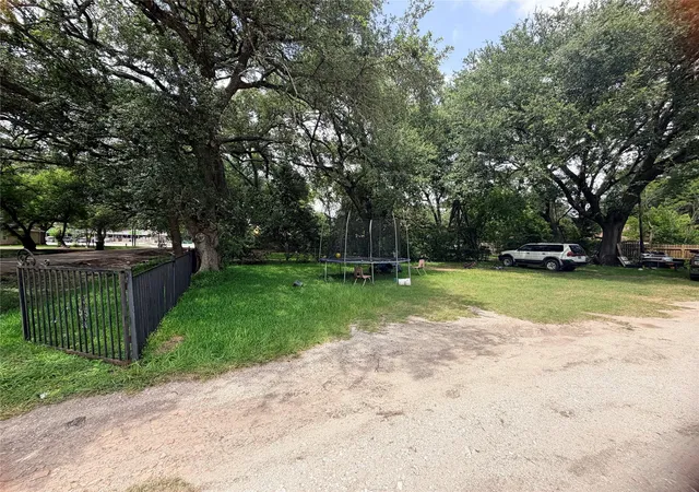 5th image of 1207 Pirtle St, La Marque, TX 77568 | MLS# 6692414