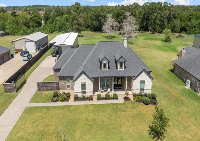 Photo 3 of Sale Pending at 6726 Mulberry Byp Dr, Baytown, TX 77523 | MLS# 29489322 | Listing updated on 2026-09-19