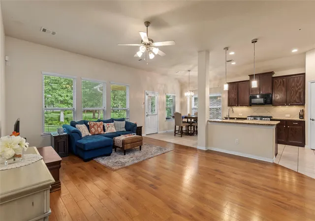Photo 3 of Single family home for sale at 68 Hallmark Dr, Conroe, TX 77304 | MLS# 60171542 | Listing updated on 2026-08-18