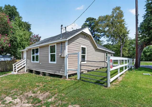 4th image of 106 S 9Th St, Houston, TX 77562 | MLS# 21333230