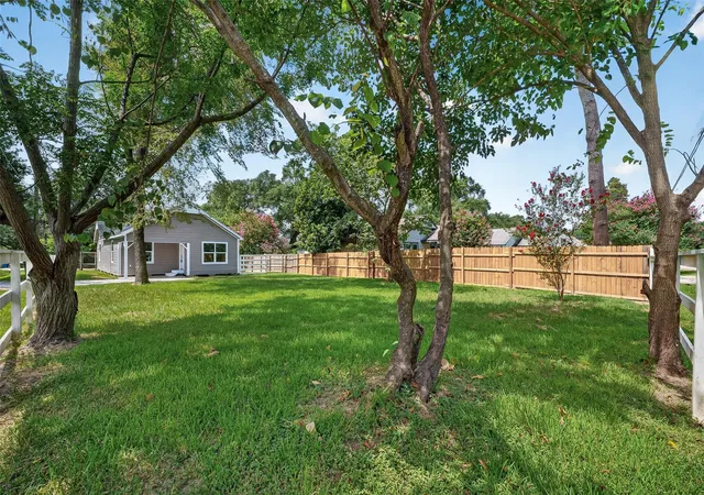 50th image of 106 S 9th St, Houston, TX 77562 | MLS# 21333230