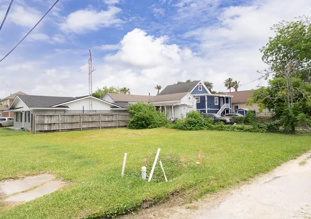 Photo 1 of Land for sale at 1510 40th Street, Galveston, TX 77550 | MLS# 55384993 | Listing updated on 2026-09-14