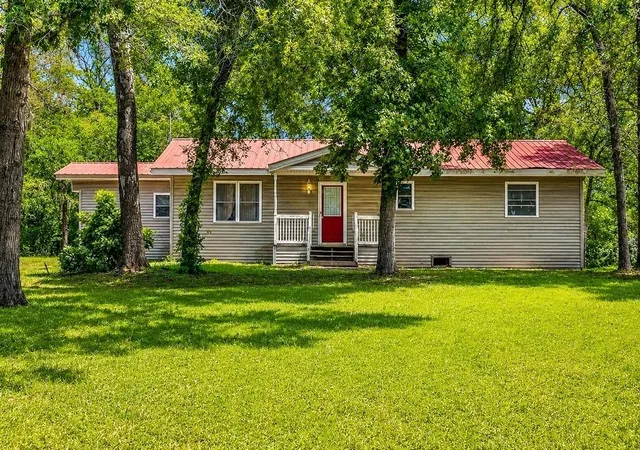 Homes for sale in Weimar, TX | 1393 County Road 2103, Weimar, TX 78962 | MLS# 56451742