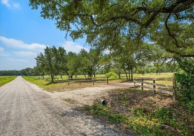 Homes for sale in Round Top, TX | 6900 Waldeck Cemetery Rd, Round Top, TX 78954 | MLS# 58509538