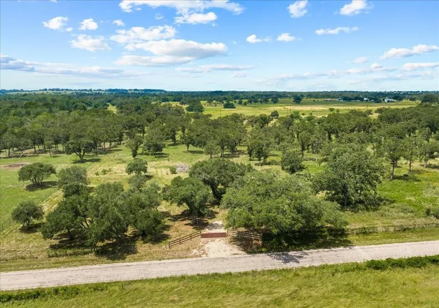 Homes for sale in Round Top, TX | 6900 Waldeck Cemetery Rd, Round Top, TX 78954 | MLS# 58509538