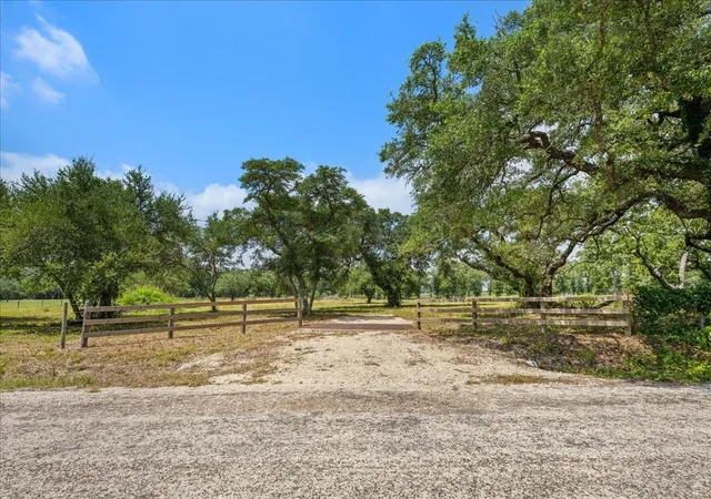 4th image of 6900 Waldeck Cemetery Rd, Round Top, TX 78954 | MLS# 58509538