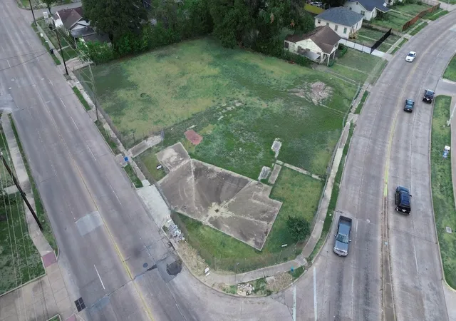 Land for sale at 7003 Woodridge Dr, Houston, TX 77087 | MLS# 46117445