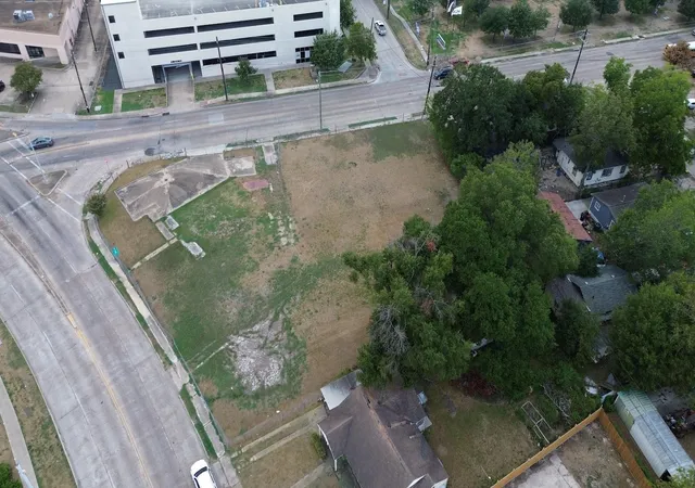 Photo 4 of Land for sale at 7003 Woodridge Dr, Houston, TX 77087 | MLS# 46117445 | Listing updated on 2026-07-15