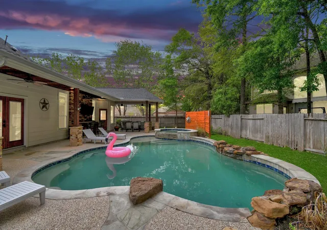 Photo 2 of Single family home for sale at 7 New Dawn Pl, Conroe, TX 77385 | MLS# 27010802 | Listing updated on 2026-08-30