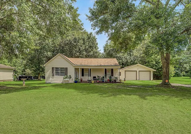Homes for sale in Vidor, TX | 1215 Orange St, Vidor, TX 77662 | MLS# 9704746