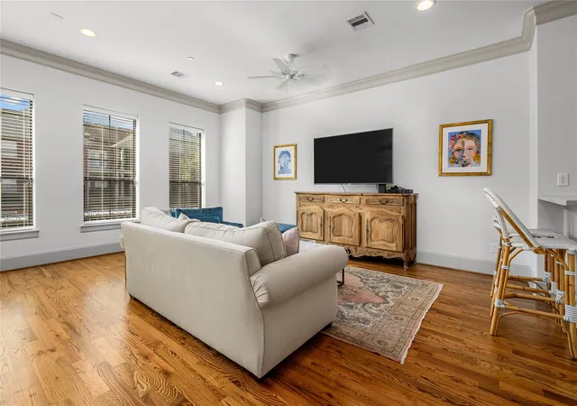 3rd image of 3302 Audley St, Houston, TX 77098