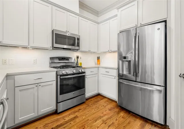 5th image of 3302 Audley St, Houston, TX 77098