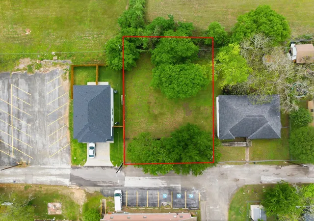 Homes for sale in Brenham, TX | 1314 Washington St, Brenham, TX 77833 | MLS# 38112308