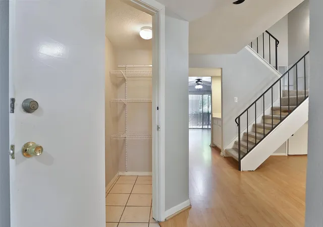 5th image of 5005 Georgi Ln #107, Houston, TX 77092 | MLS# 59179672
