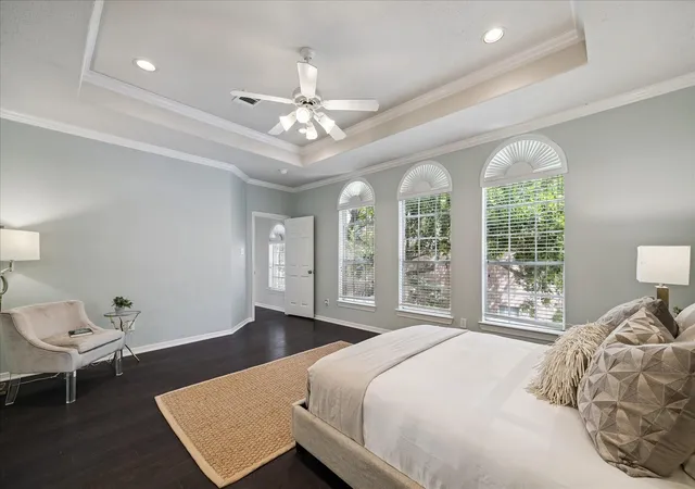 Photo 1 of Single family home for sale at 5638 Avalon Way, Houston, TX 77057 | MLS# 21402786 | Listing updated on 2026-08-20