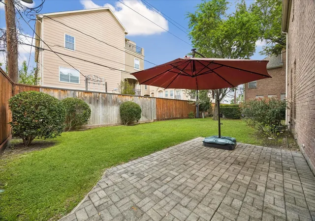 Photo 3 of Single family home for sale at 5638 Avalon Way, Houston, TX 77057 | MLS# 21402786 | Listing updated on 2026-08-20
