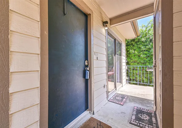 Photo 3 of Condo for sale at 7106 N Holiday Dr #7106, Galveston, TX 77550 | MLS# 540072 | Listing updated on 2026-07-29