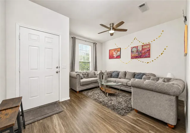 Photo 4 of Single family home for sale at 14606 Aspen Peak Dr, Houston, TX 77069 | MLS# 84637240 | Listing updated on 2026-08-24