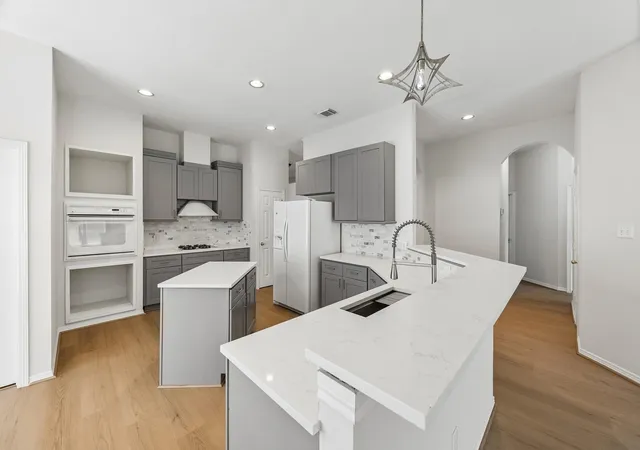 Photo 3 of Single family home for sale at 7218 Arbor Park Ct, Houston, TX 77095 | MLS# 60833856 | Listing updated on 2026-09-12