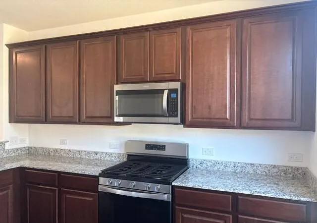 Photo 4 of Sale Pending at 109 Chestnut Gate Dr, Willis, TX 77378 | MLS# 31594988 | Listing updated on 2026-09-07