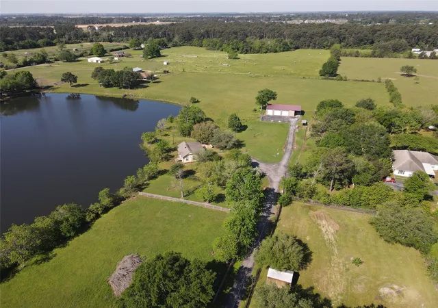 4th image of 21645 Mueschke Rd, Tomball, TX 77377 | MLS# 10722215