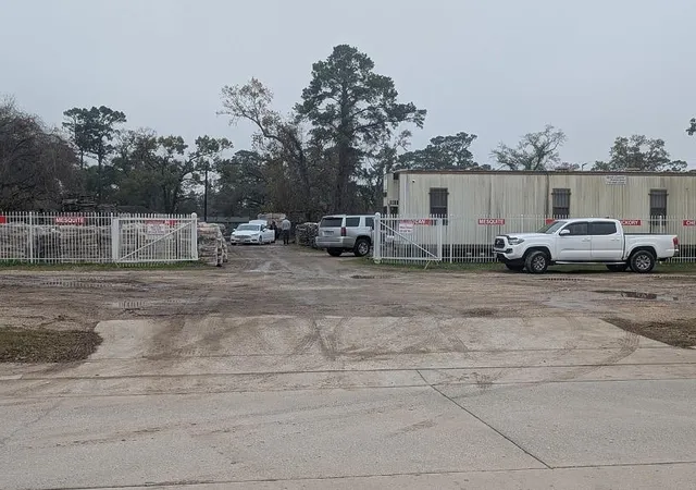 Photo 1 of Land for sale at 3347 Pinemont Dr, Houston, TX 77018 | MLS# 36145139 | Listing updated on 2026-08-27