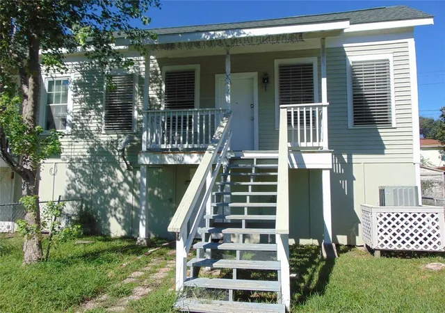 Photo 2 of Multi family home for sale at 3712 Avenue O, Galveston, TX 77550 | MLS# 93005246 | Listing updated on 2026-08-26